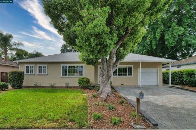 property at 1260 Apple Dr