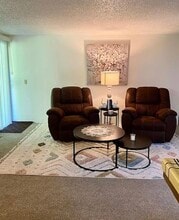 8075 Treecrest Ave in Citrus Heights, CA - Building Photo - Building Photo