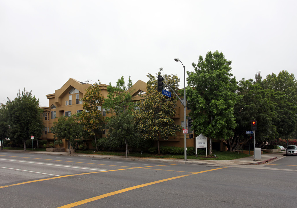 Burbank Apartments in Encino, CA - Building Photo