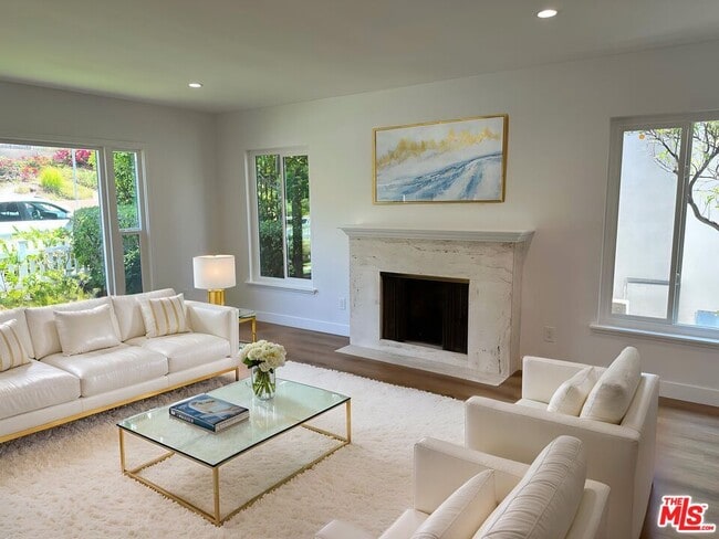 property at 1125 Daniels Dr