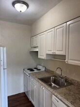 1911 NE 8th Ct in Fort Lauderdale, FL - Building Photo - Building Photo