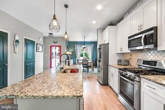 26 High St in Phoenixville, PA - Building Photo - Building Photo