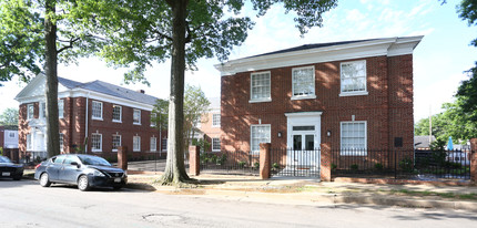 The Parkwood in Richmond, VA - Building Photo - Building Photo