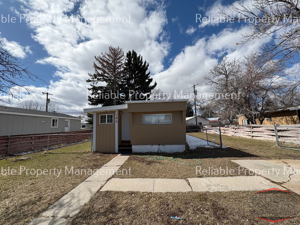 190 N Adam Dr in Idaho Falls, ID - Building Photo