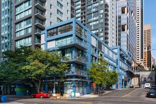 Harbor Steps Southwest Tower in Seattle, WA - Building Photo
