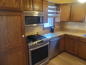 7816 N 80th St in Milwaukee, WI - Building Photo - Building Photo