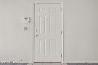 25 Jockey Ln in Tinton Falls, NJ - Building Photo - Building Photo