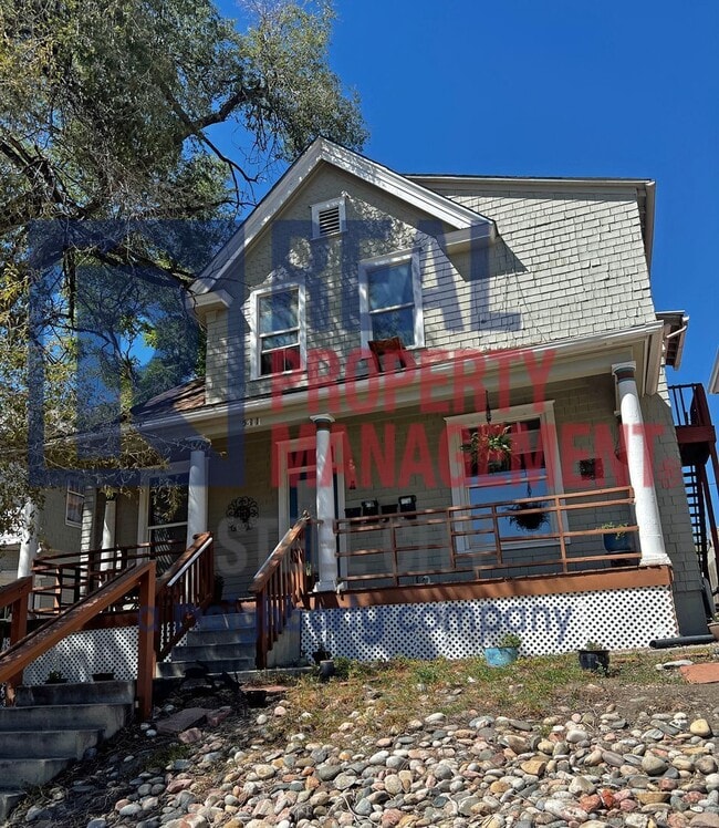 property at 511 W 12th St