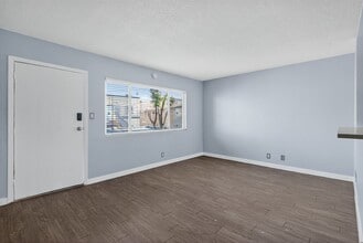 1121 Daisy Ave in Long Beach, CA - Building Photo - Building Photo