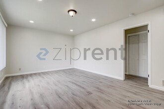 9443 Acapulco Way in Elk Grove, CA - Building Photo - Building Photo