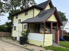 19969 Hanna St in Highland Park, MI - Building Photo