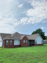 2114 Wingate Dr in Jonesboro, AR - Building Photo - Building Photo
