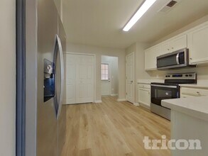 212 Barnevelder Dr in Lexington, SC - Building Photo - Building Photo