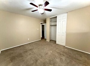 Ammons Crossing | Large 2-Bedroom Apartments in Lakewood, CO - Building Photo - Building Photo