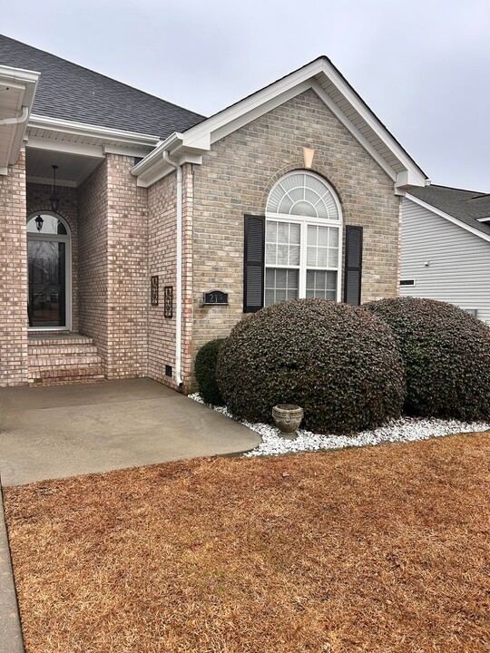 218 King's Way in Goldsboro, NC - Building Photo