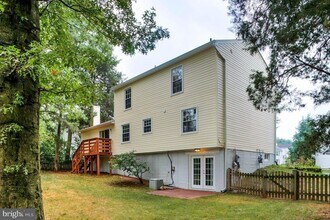 3903 Carroll Ct in Chantilly, VA - Foto de edificio - Building Photo