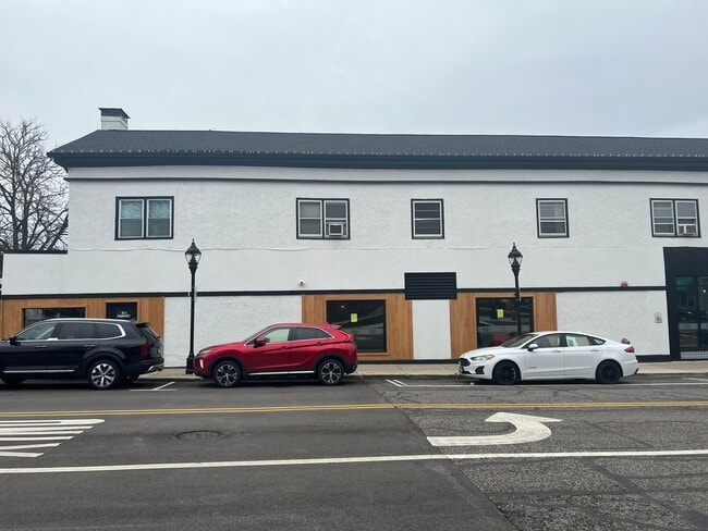 property at 10 E Jefferson Ave