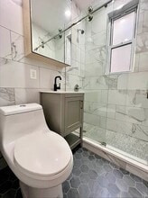 75 Baxter St in New York, NY - Building Photo - Building Photo