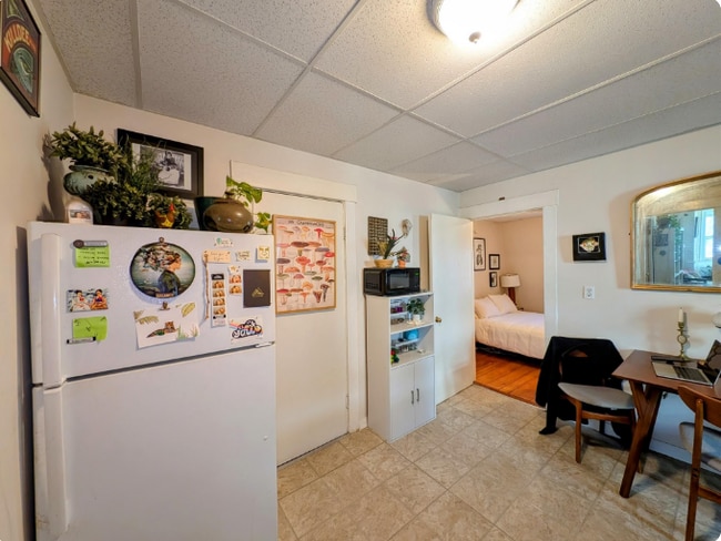 359 Windsor St, Unit 379-1 in Cambridge, MA - Building Photo - Building Photo