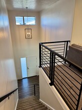 1860 S Courtney Way in West Haven, UT - Foto de edificio - Building Photo