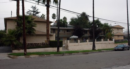 4333 Brockton Ave in Riverside, CA - Foto de edificio - Building Photo