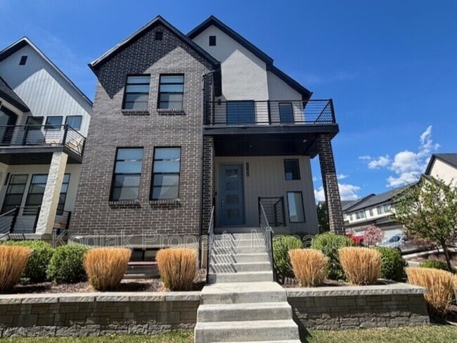 property at 2442 N Gotland Wy