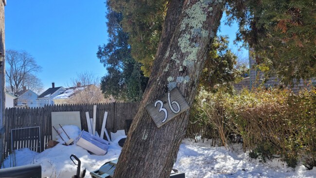 36 Prest St in New London, CT - Foto de edificio - Building Photo