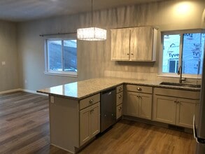 1358 SW Center St, Unit 1 in Pullman, WA - Building Photo - Building Photo