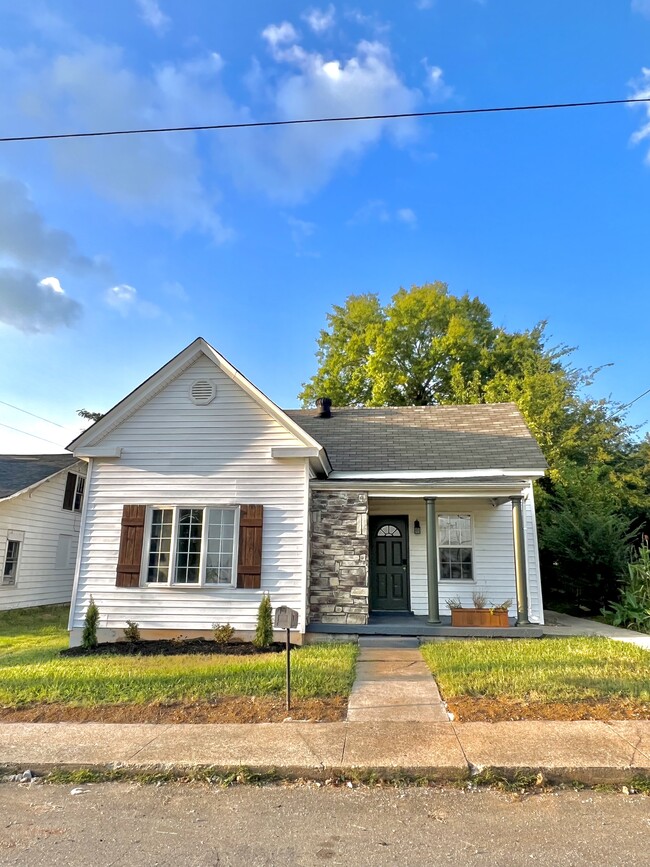 property at 503 E Market St