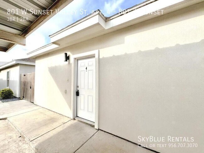 801 W Sunset Valley St in Alton, TX - Building Photo - Building Photo