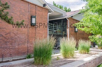 2730 S 1100 E-Unit -APT 4 in Salt Lake City, UT - Building Photo - Building Photo