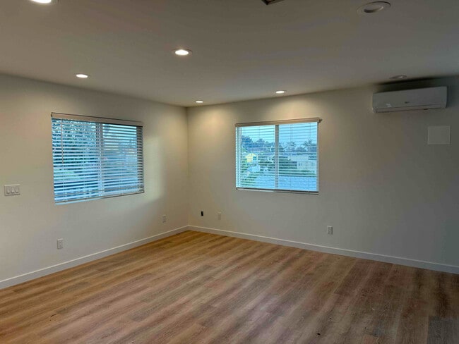 3210 Van Dyke Ave in San Diego, CA - Building Photo - Building Photo