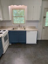 1391 15th Ave NE, Unit 1391 in Hickory, NC - Building Photo - Building Photo