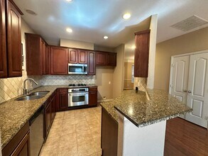 1122 Glenwood Canyon Ln in Houston, TX - Building Photo - Building Photo