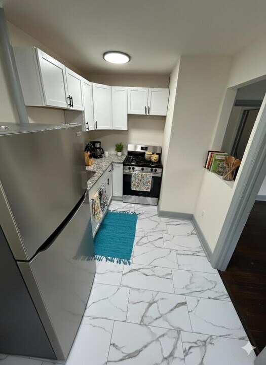 3708 Summit St in Kansas City, MO - Building Photo