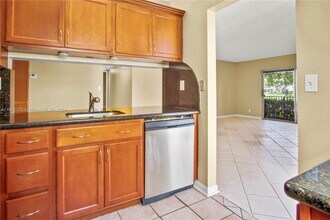 113 Gardens Dr in Pompano Beach, FL - Building Photo - Building Photo