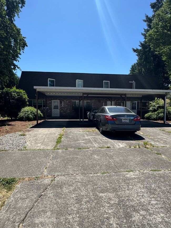 property at 220 4th Ave NW