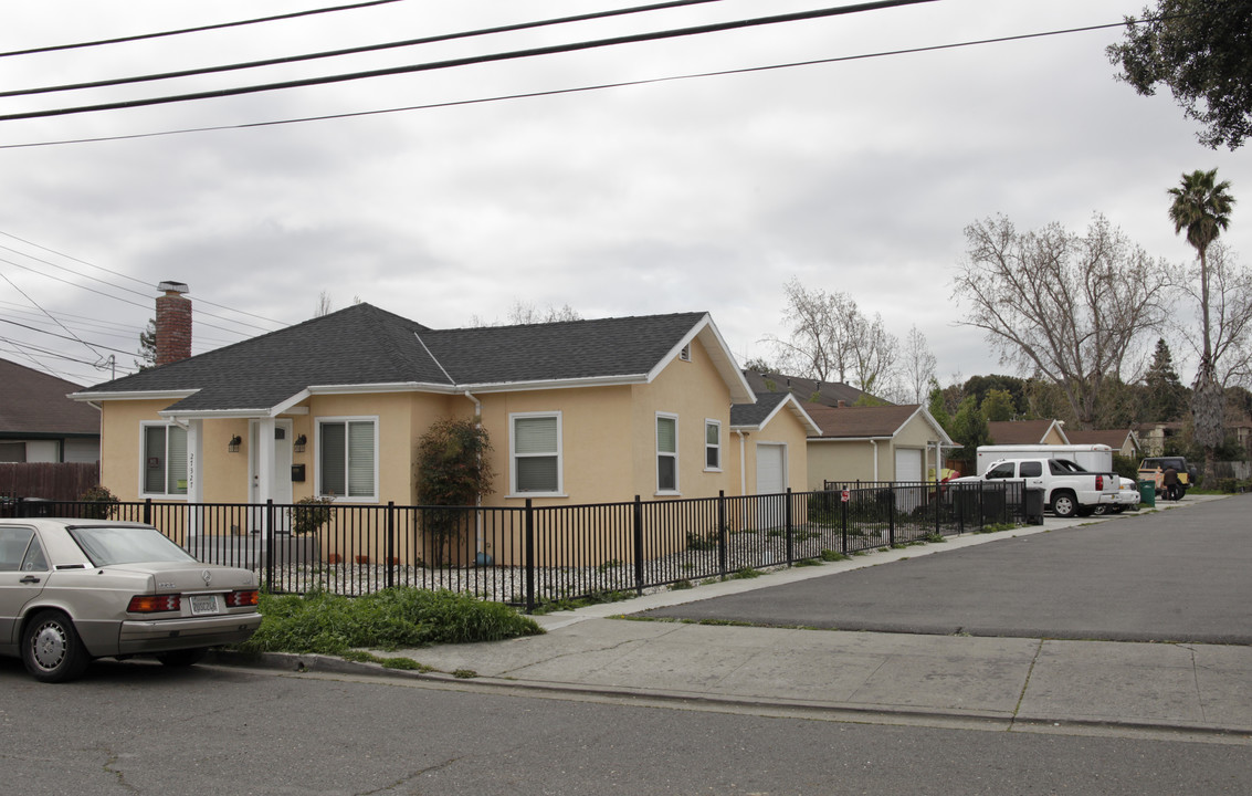 27321-27327 Tyrrell Ave in Hayward, CA - Building Photo