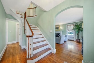 1 Prospect Ave in Garden City, NY - Building Photo - Building Photo