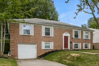 6544 Portsmouth Dr in Reynoldsburg, OH - Building Photo - Building Photo