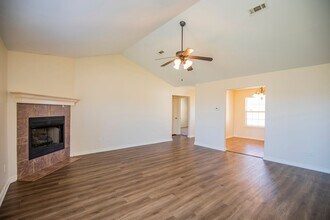 541 Tamarron Dr in Centerton, AR - Building Photo - Building Photo