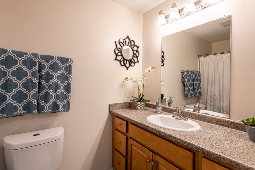 Country Glen Apartments in Groton, CT