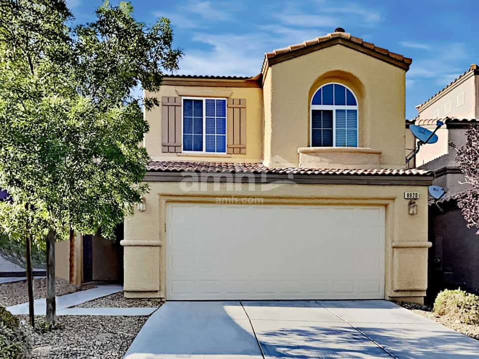 8920 Bonneville Peak Ct in Las Vegas, NV - Building Photo