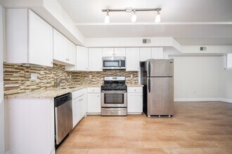 149 Webster Ave in Jersey City, NJ - Building Photo - Building Photo