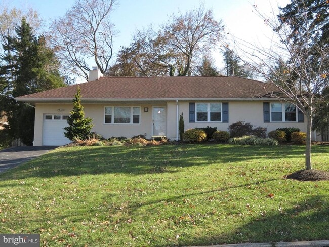 property at 4134 Twynnwood Rd