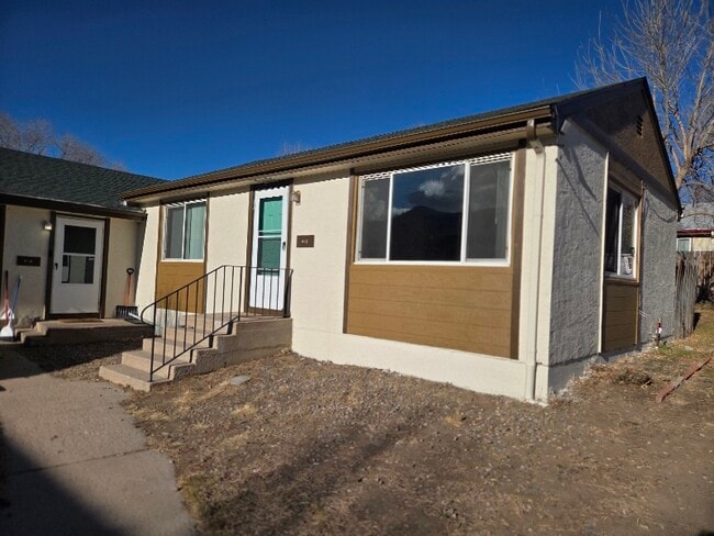 412 Glen View Ct in Colorado Springs, CO - Building Photo - Building Photo