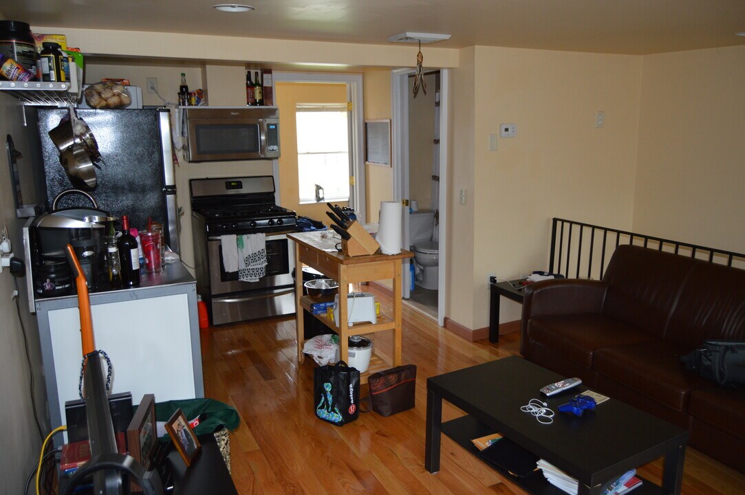 923 S 17th St Photo