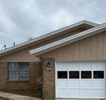 61-63 Lincoln Dr NW in Fort Walton Beach, FL - Building Photo