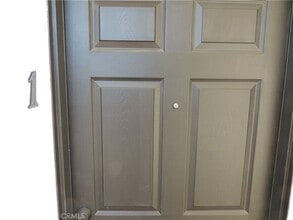 22735 Del Valle St, Unit 1 in Los Angeles, CA - Foto de edificio - Building Photo