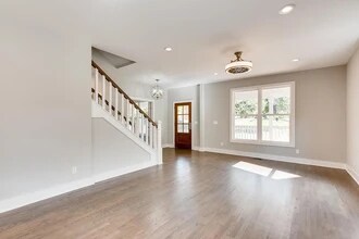 1110 Chester Ave in Nashville, TN - Foto de edificio - Building Photo